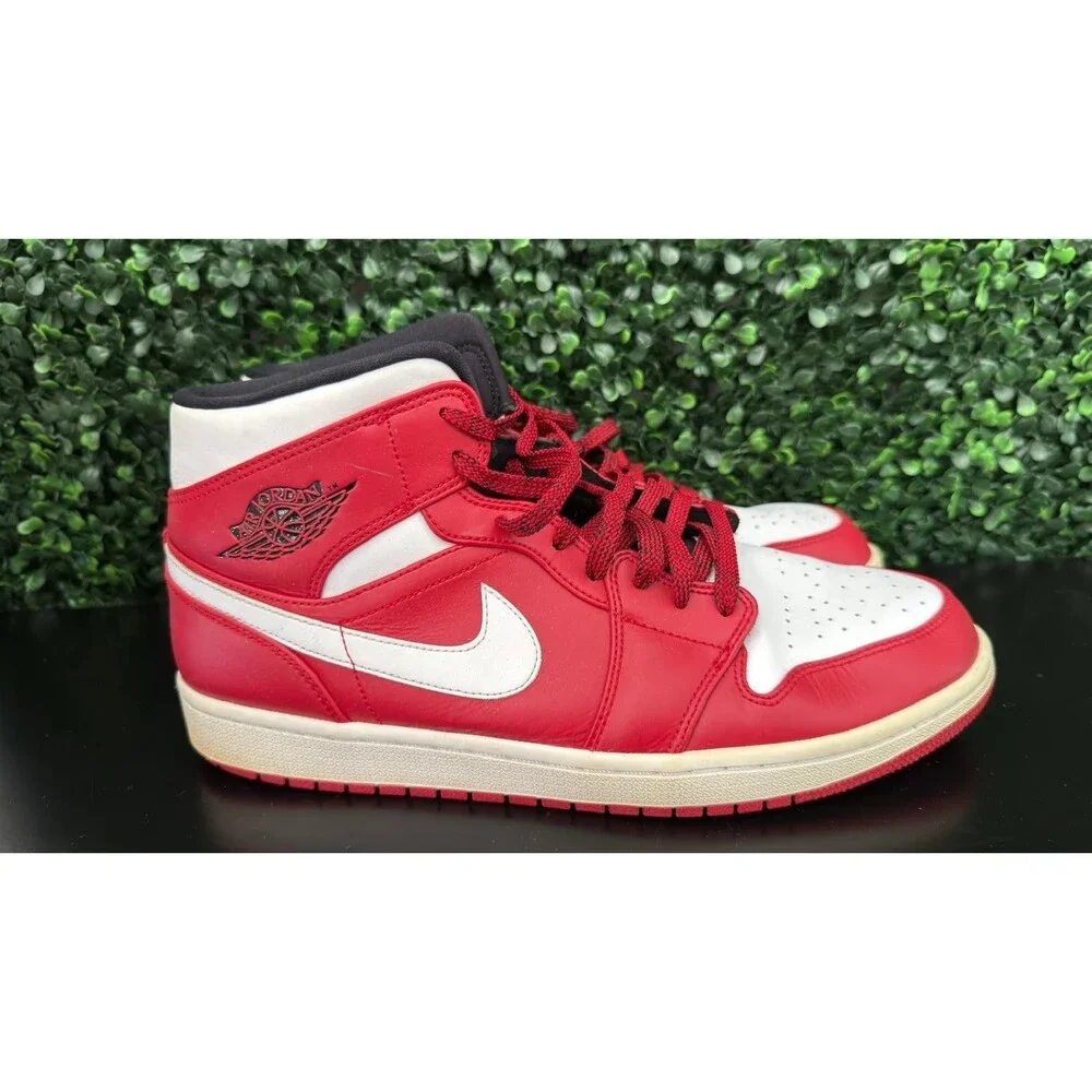 Nike Air Jordan 1 Mid Gym Red White Black 554724-605 Men's Size 11.5 OBO
